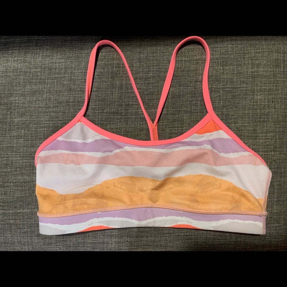 Lululemon sports bra